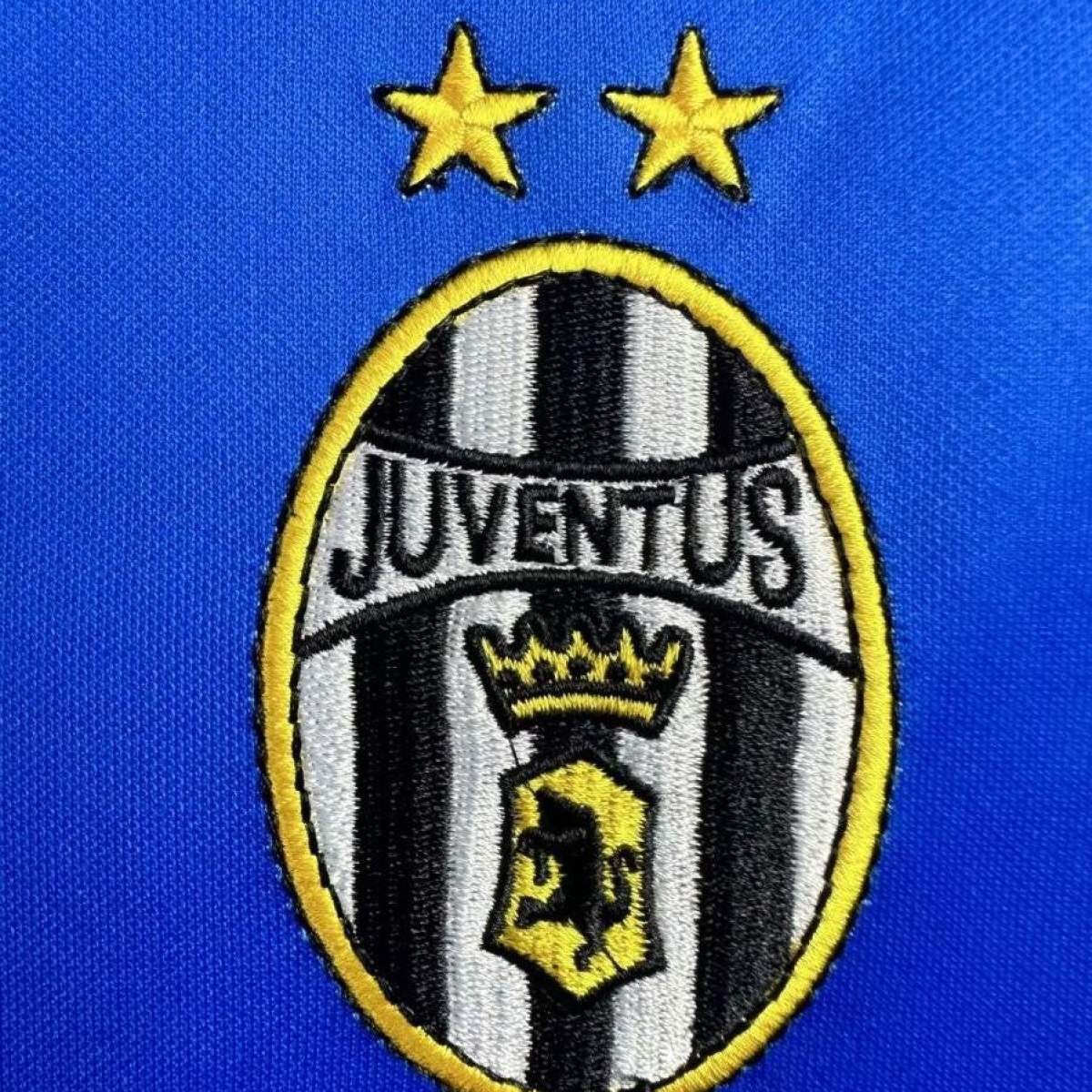 Retro 99/00 Juventus Away Long Sleeve Blue Jersey