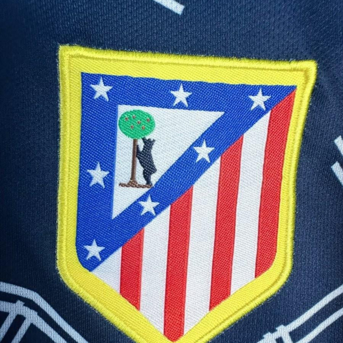 Retro 04/05 Long Sleeve Atletico Madrid Away Blue Jersey