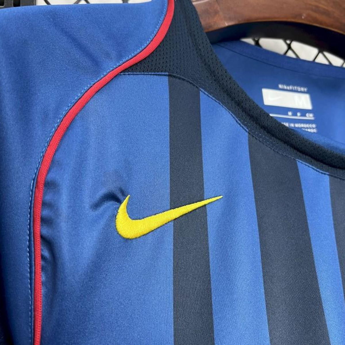 Retro 04/05 Barcelona Away Retro Jersey