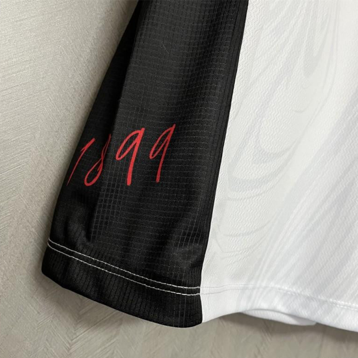 24/25 Victoria Away Jersey