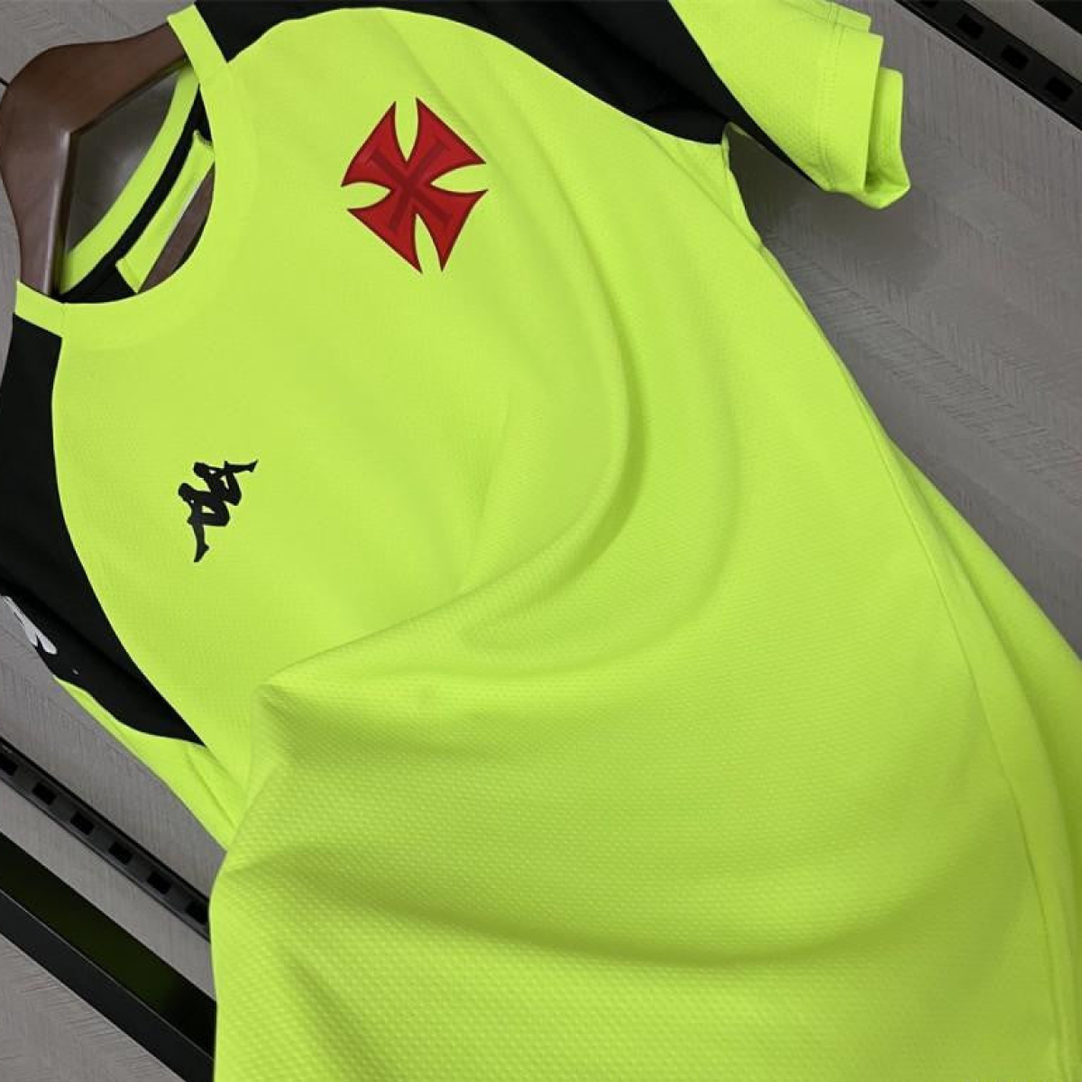 24/25 Vasco Da Gama Training Jersey Fluorescent Green Jersey