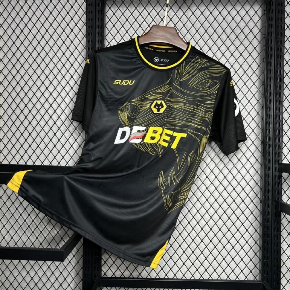 2024/25 Wolverhampton Wanderers Away Jersey