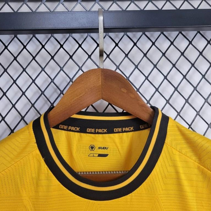24/25 Wolverhampton Wanderers Home Jersey