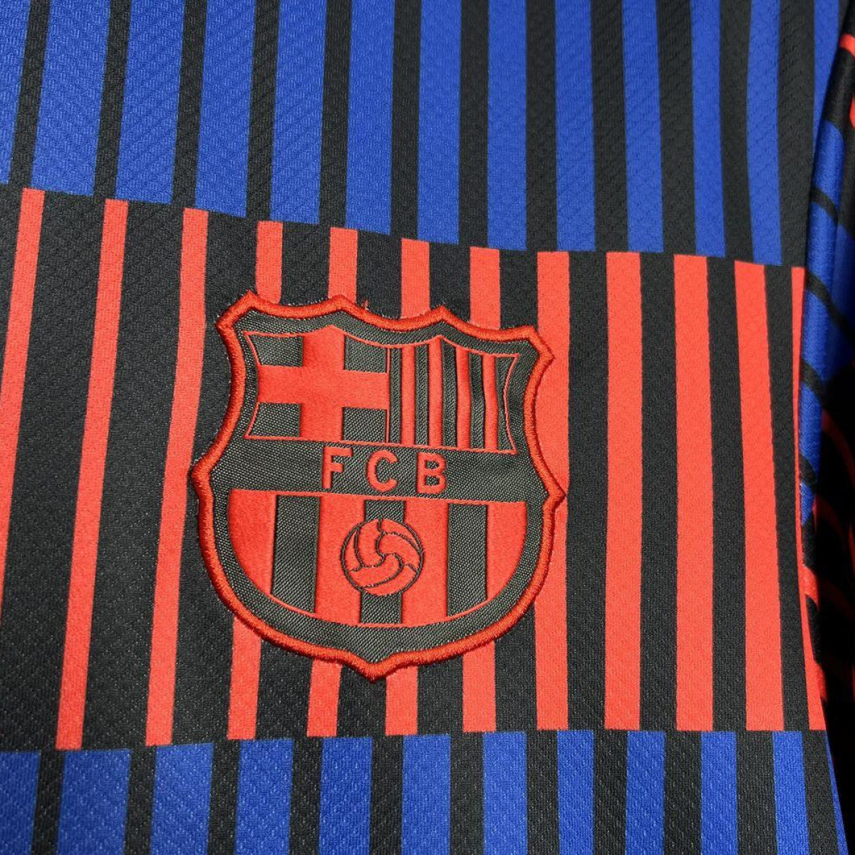 24/25 Barcelona Pre-Match Red/Blue Stripe Jersey