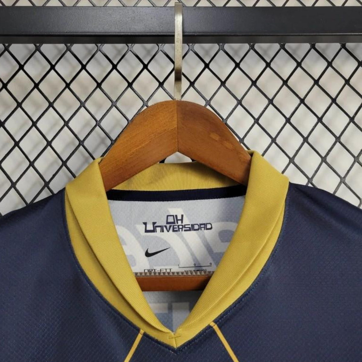 24/25 Pumas UNAM Away Jersey