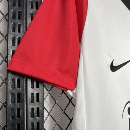 24/25 Eintracht Frankfurt Home Jersey