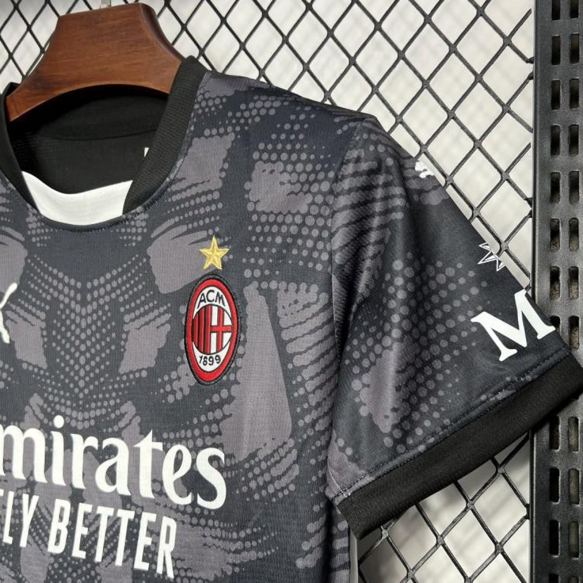 24/25 Kids AC Milan Black Goalkeeper Jersey