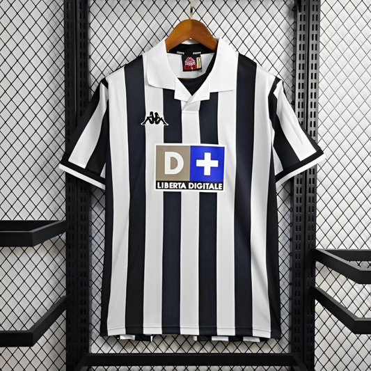 Retro 1998/99 Juventus Home Jersey