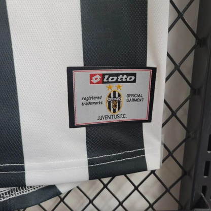 Retro 01/02 Juventus Home Jersey