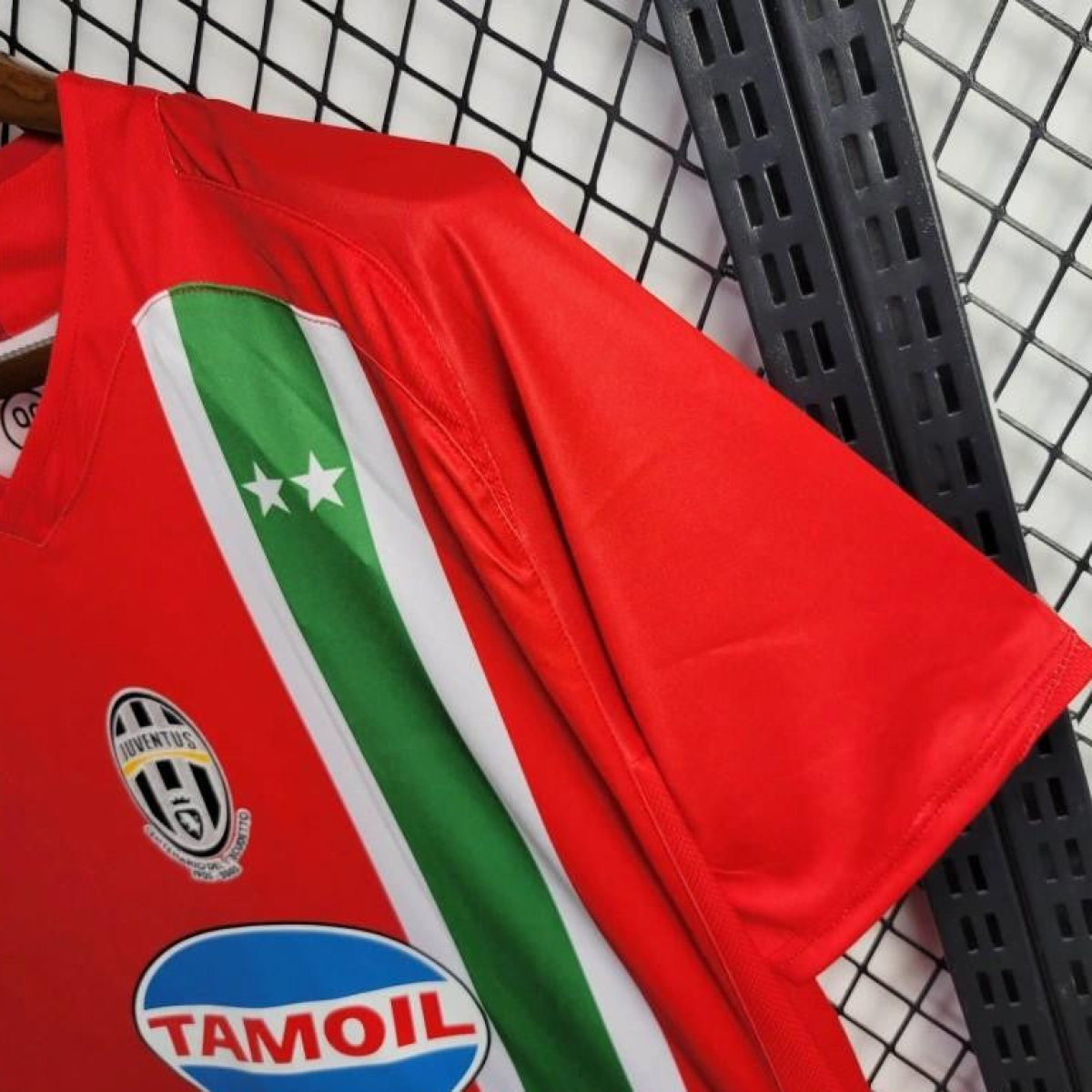 Retro 05/06 Juventus Away Red Jersey
