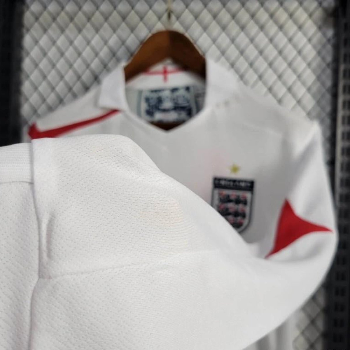 Retro 2006 England Home Long Sleeve Jersey