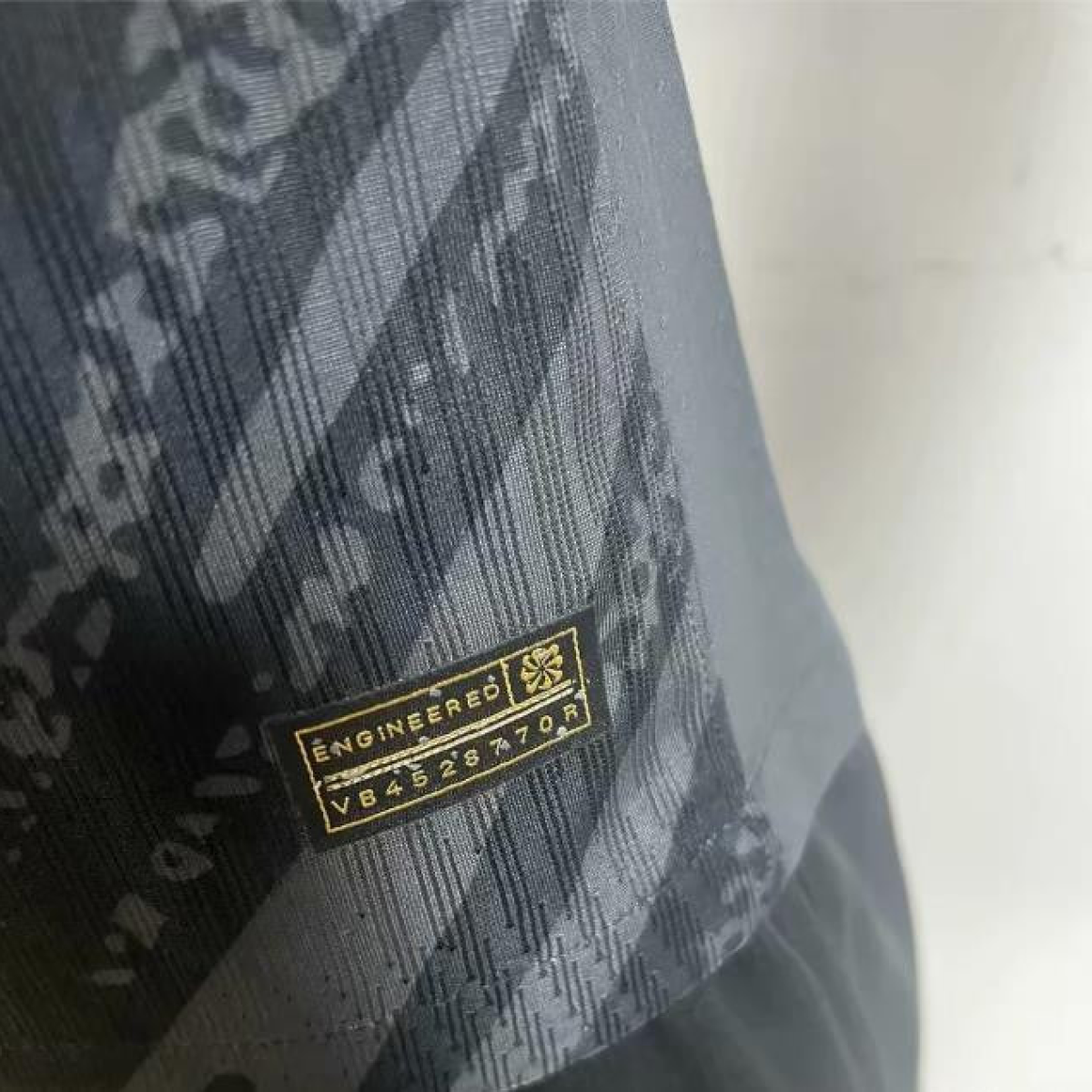 Player Version 24/25 Liverpool Black Goalkeeper Jersey