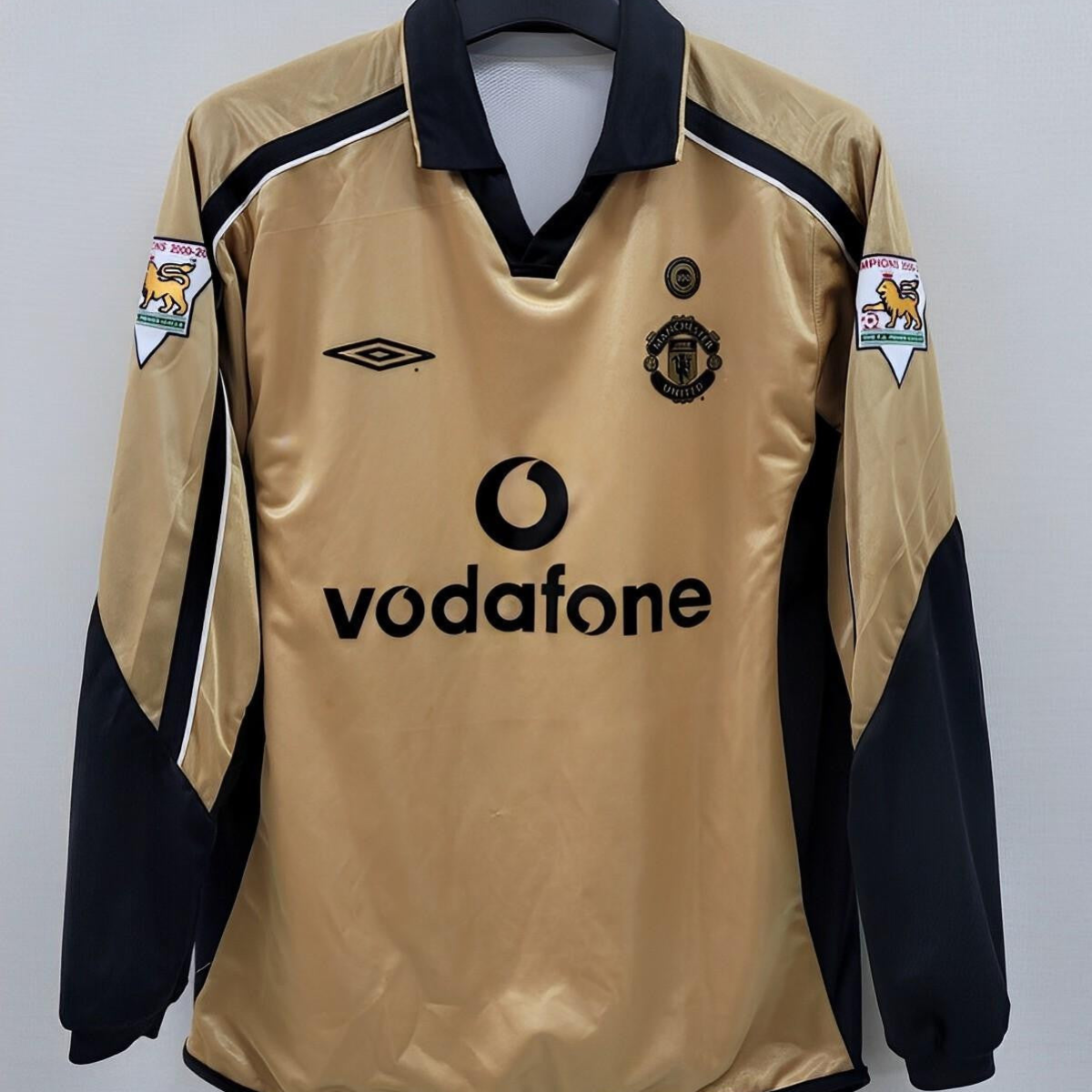 Retro 01/02 Manchester United Third Centenary Long Sleeve Reversible Jersey
