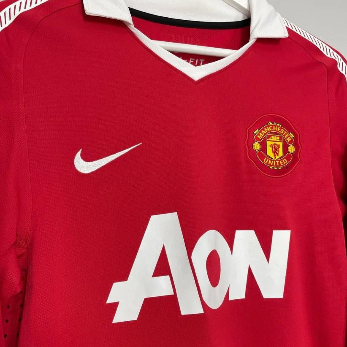 Retro 10/11 Manchester United Home Long Sleeve Jersey