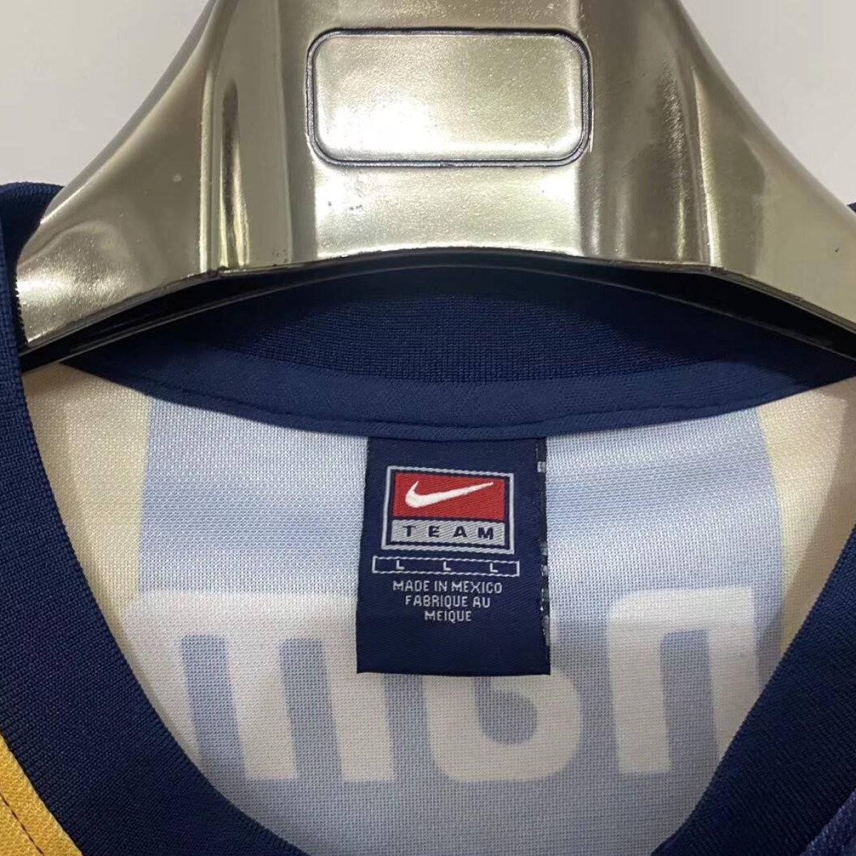 Retro 00/01 Pumas UNAM Home Jersey