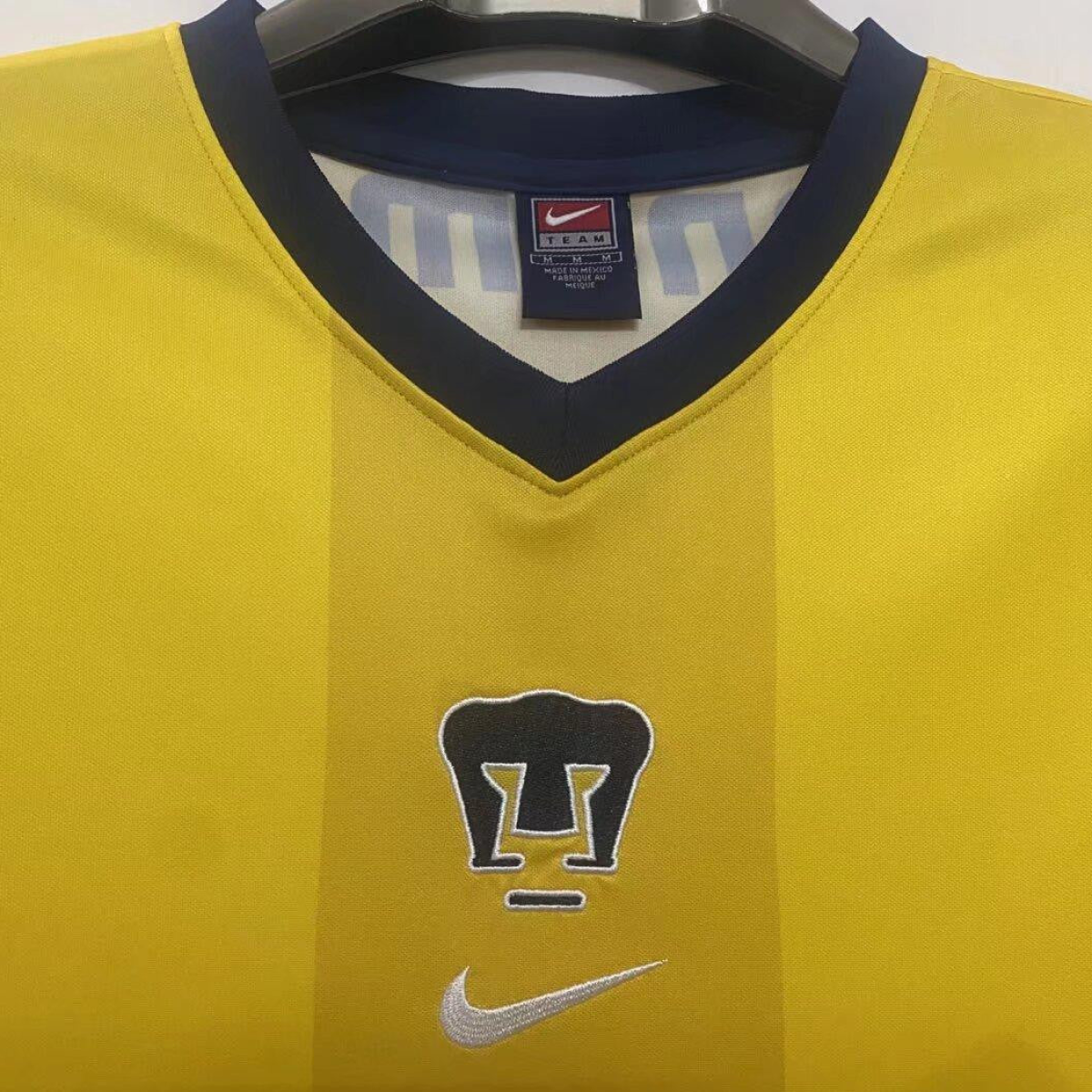 Retro 00/01 Pumas UNAM Away Yellow Jersey