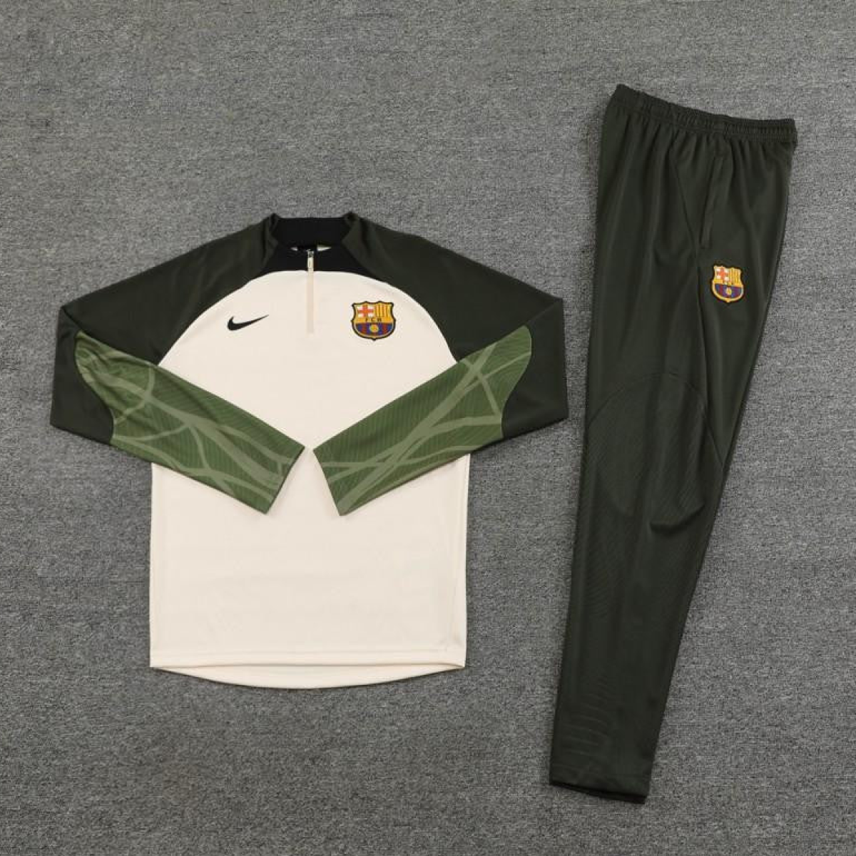 23/24 Barcelona Beige Green Half Zipper Jacket+Pants
