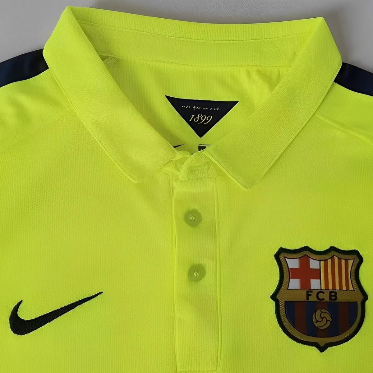 Retro 14/15 Barcelona Third Green Jersey