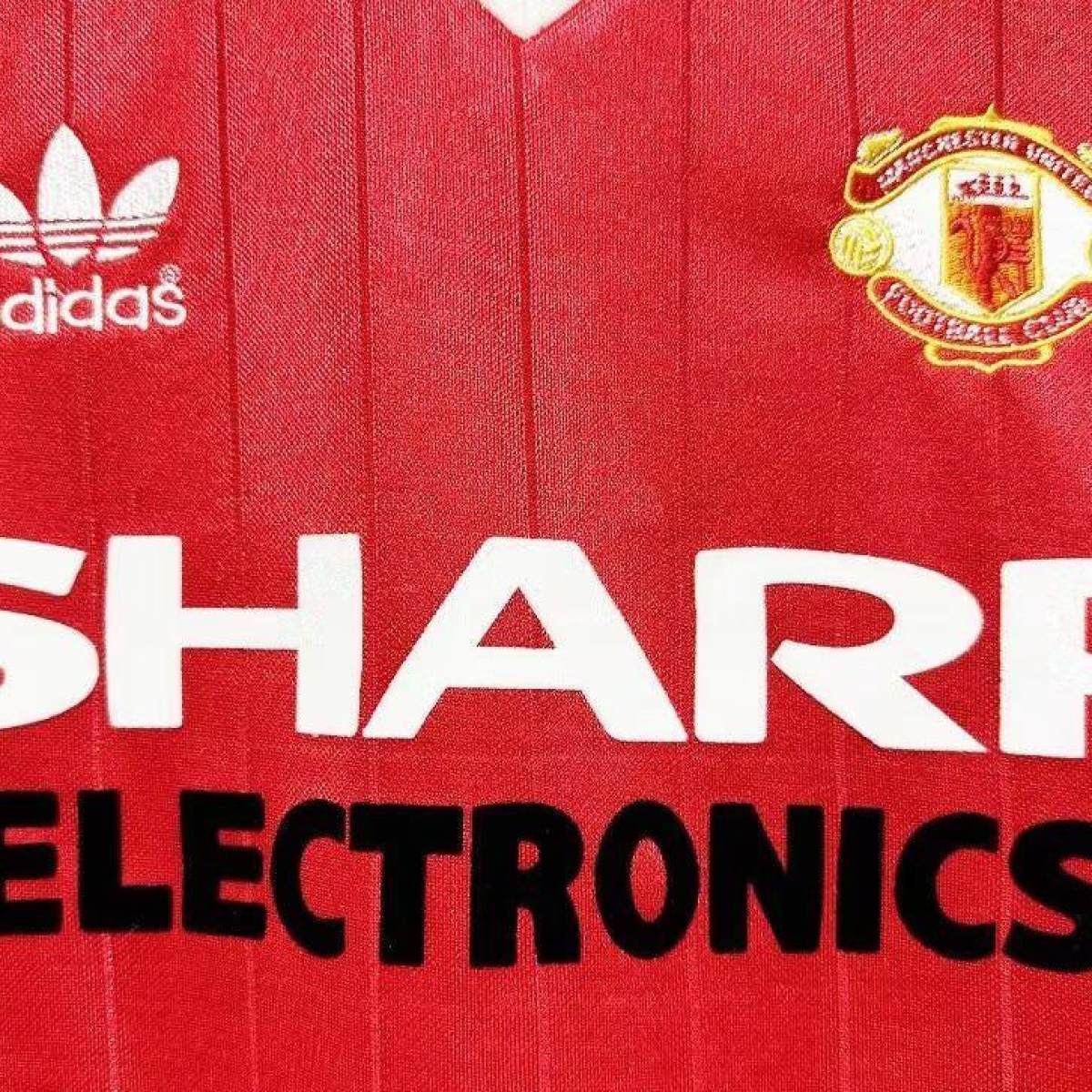 Retro 82/83 Manchester United Home Long Sleeve Jersey