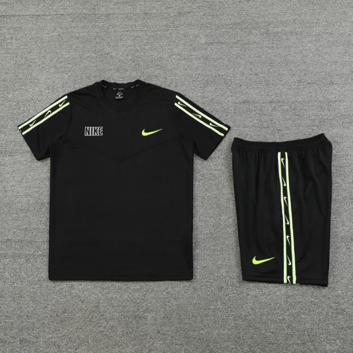 23/24 NIKE Black Short Sleeve Jersey+Pants