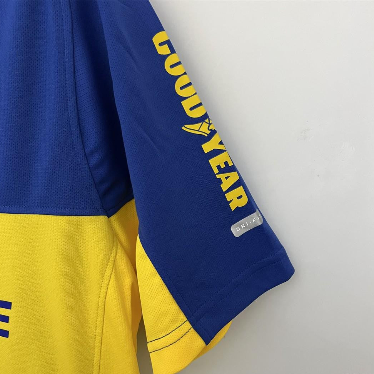 Retro 04/05 Boca Juniors Home Jersey