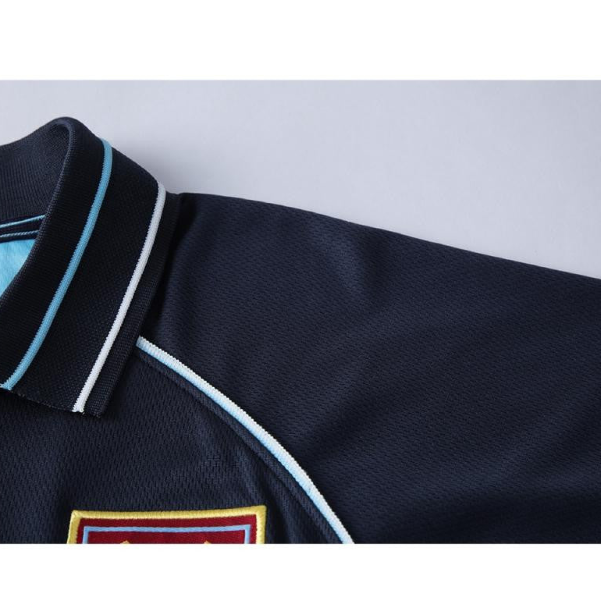 Retro 99/01 West Ham United Third Jersey