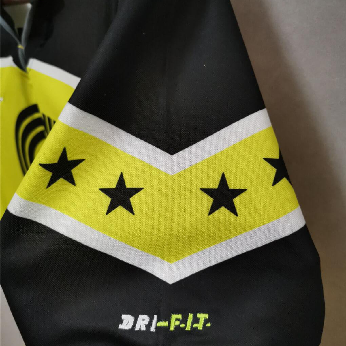 Retro 96/97 Borussia Dortmund Third Jersey