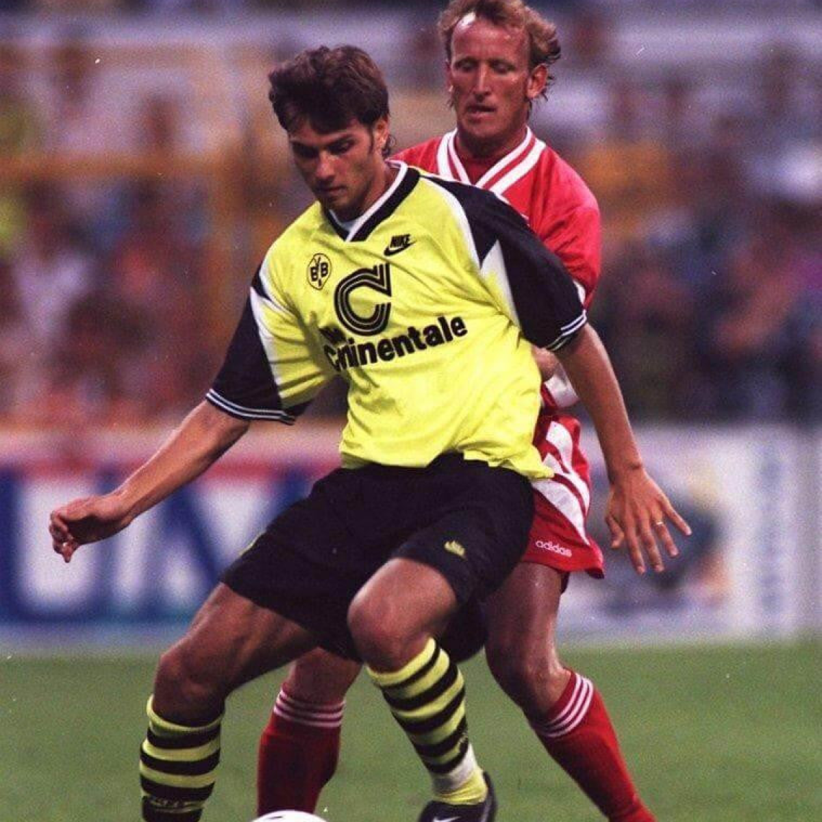 Retro 95/96 Borussia Dortmund Home Jersey