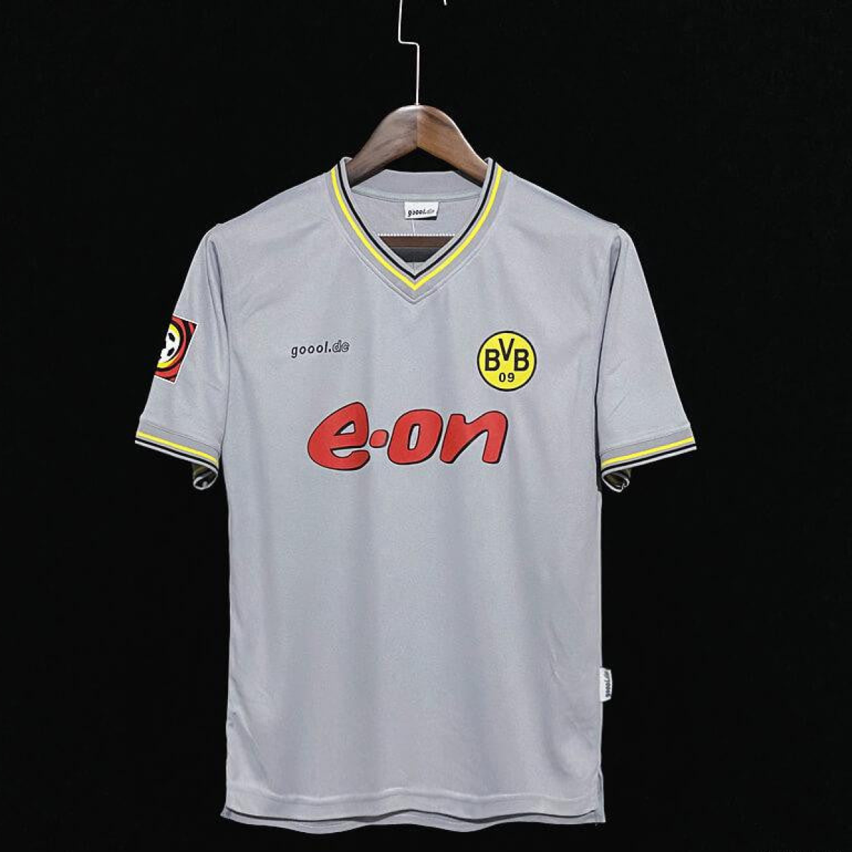 Retro 00/01 Borussia Dortmund Away Grey Jersey