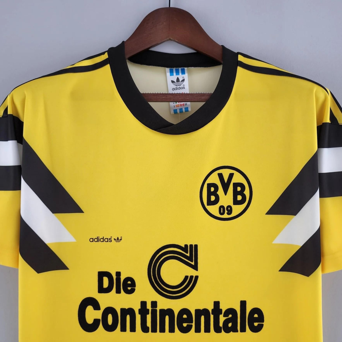 1989 BORUSSIA DORTMUND  DFB POKAL Final Home Jersey