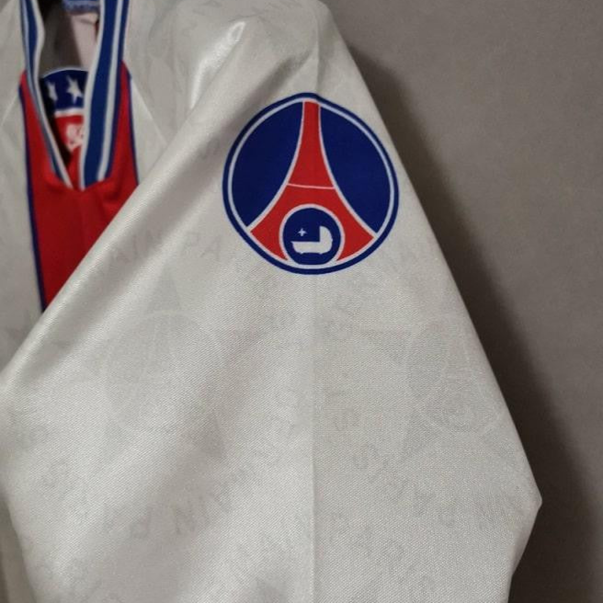 Retro 94/95 PSG White Away Jersey