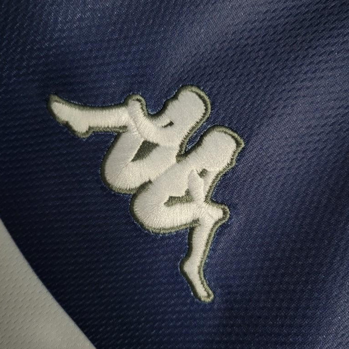 Retro 1997-98 Manchester City Away Jersey