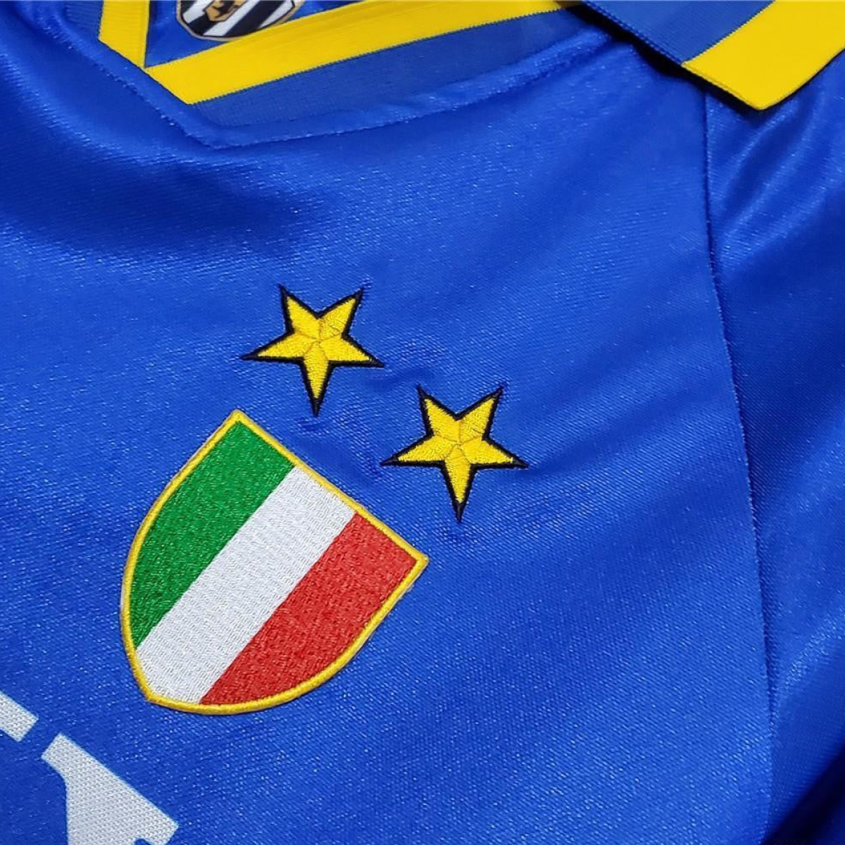 Retro 95/96 Juventus Away Blue Jersey