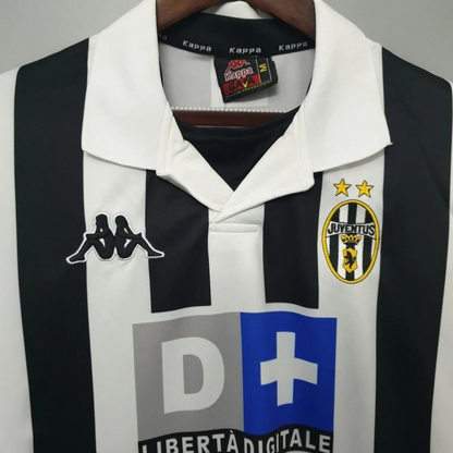 Retro 99/00 Juventus Home Jersey