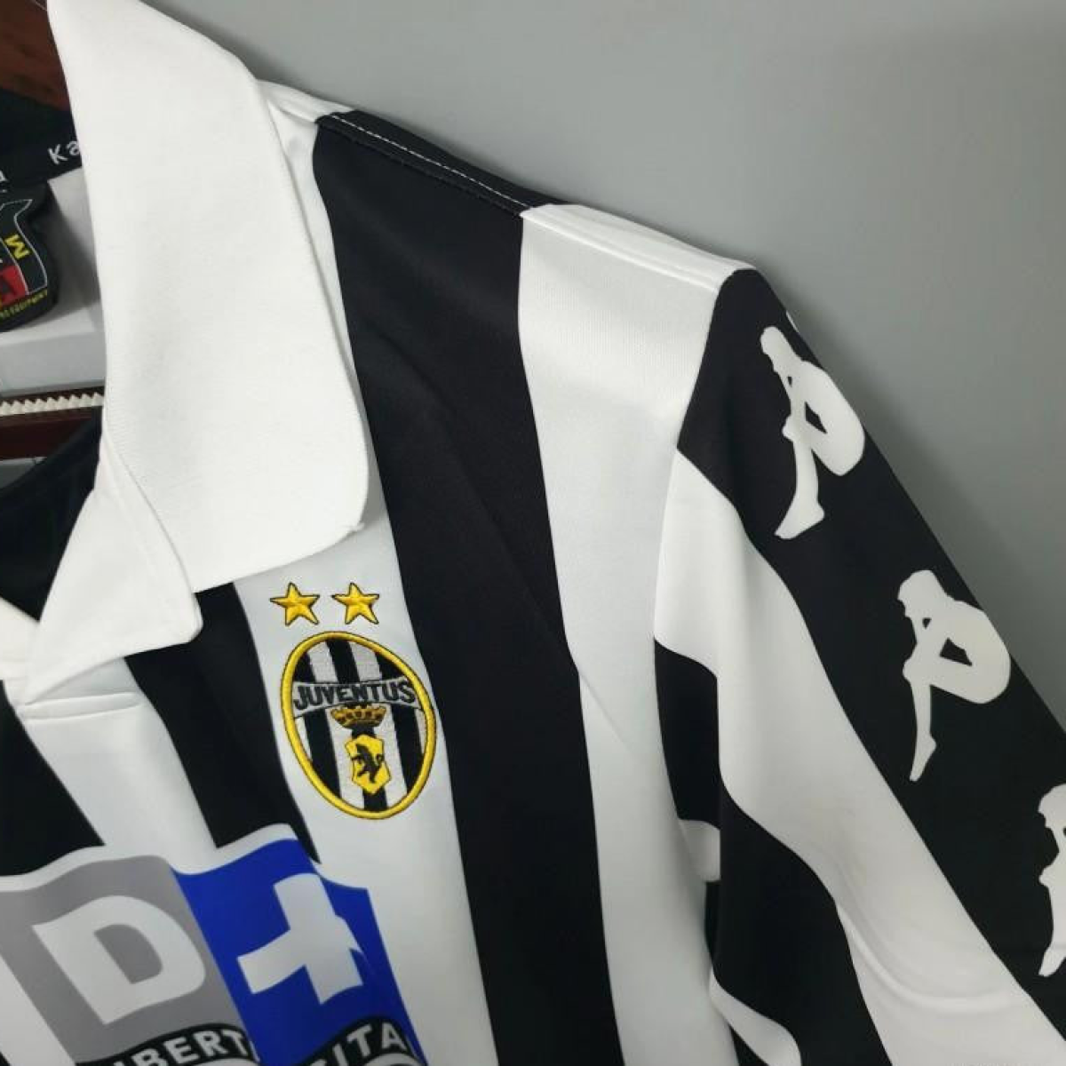Retro 99/00 Juventus Home Jersey