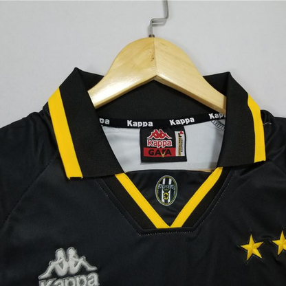 Retro 95/96 Juventus Third Black Jersey