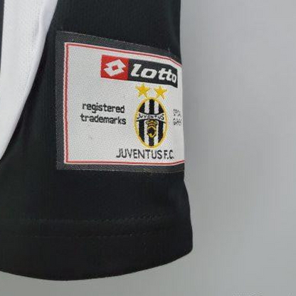 Retro 02/03 Juventus Home Jersey