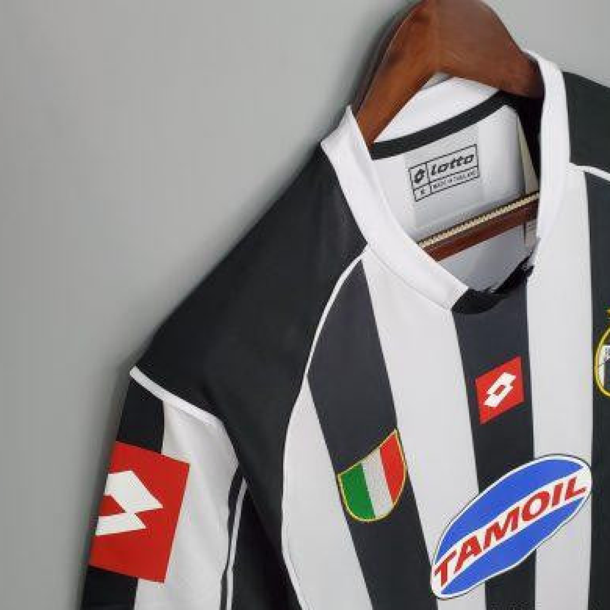 Retro 02/03 Juventus Home Jersey