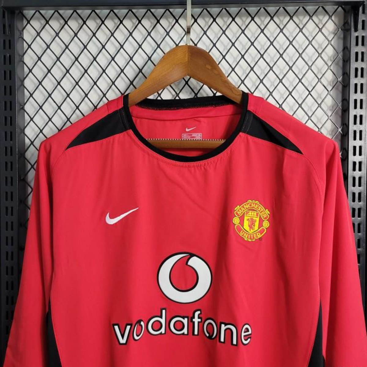 Retro 02/04 Manchester United Long Sleeve Home Jersey