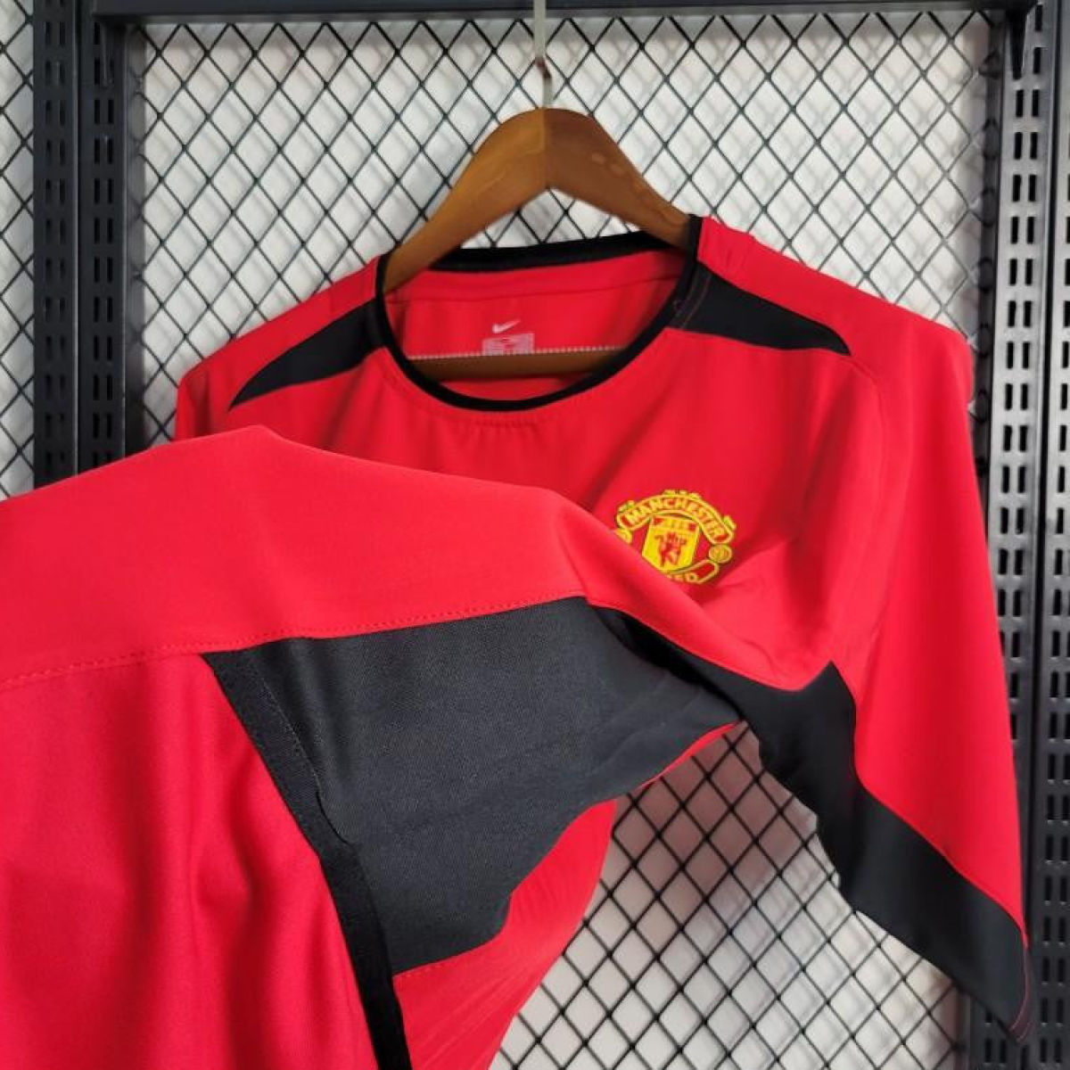 Retro  02/04 Manchester United Home Jersey