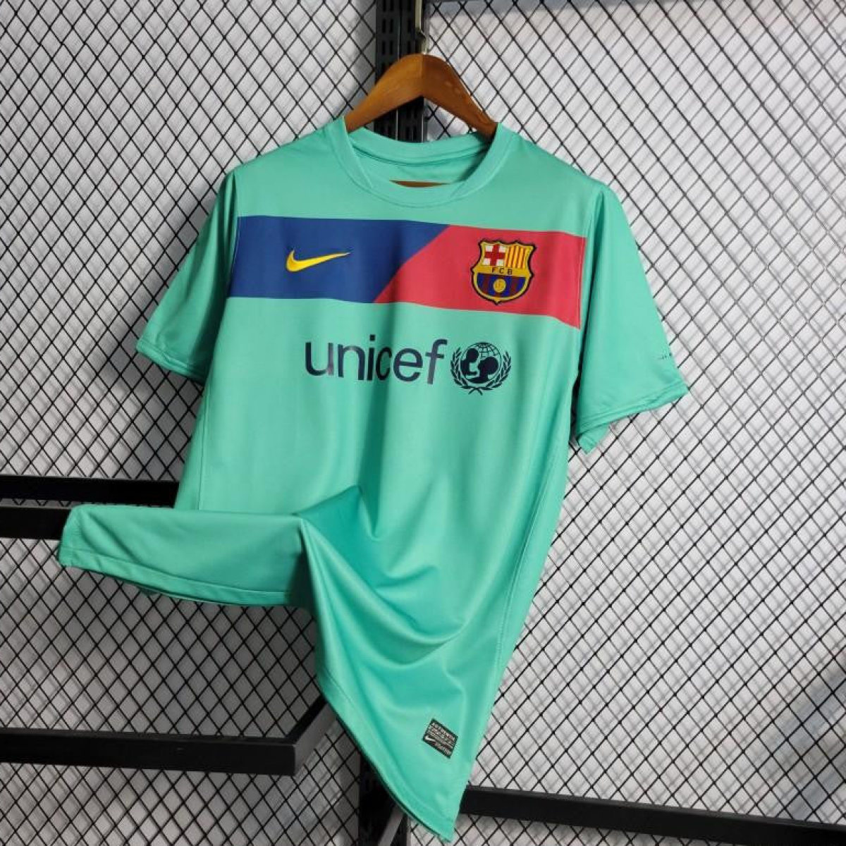 Retro 10/11 Barcelona Away Green Jersey