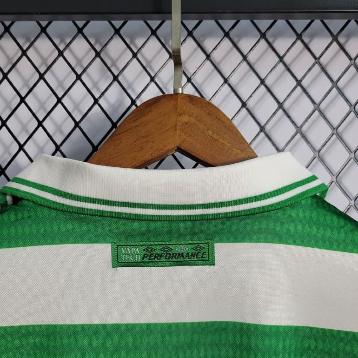 Retro 98/99 Celtic Home Champion Jersey