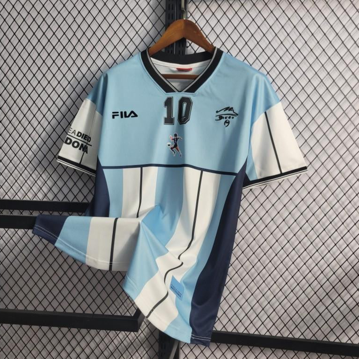 Retro 2001 Argentina Maradona #10 Commemorative Edition Jersey
