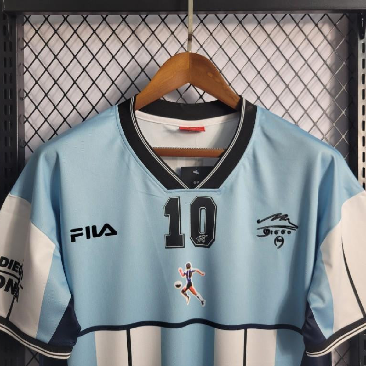 Retro 2001 Argentina Maradona #10 Commemorative Edition Jersey