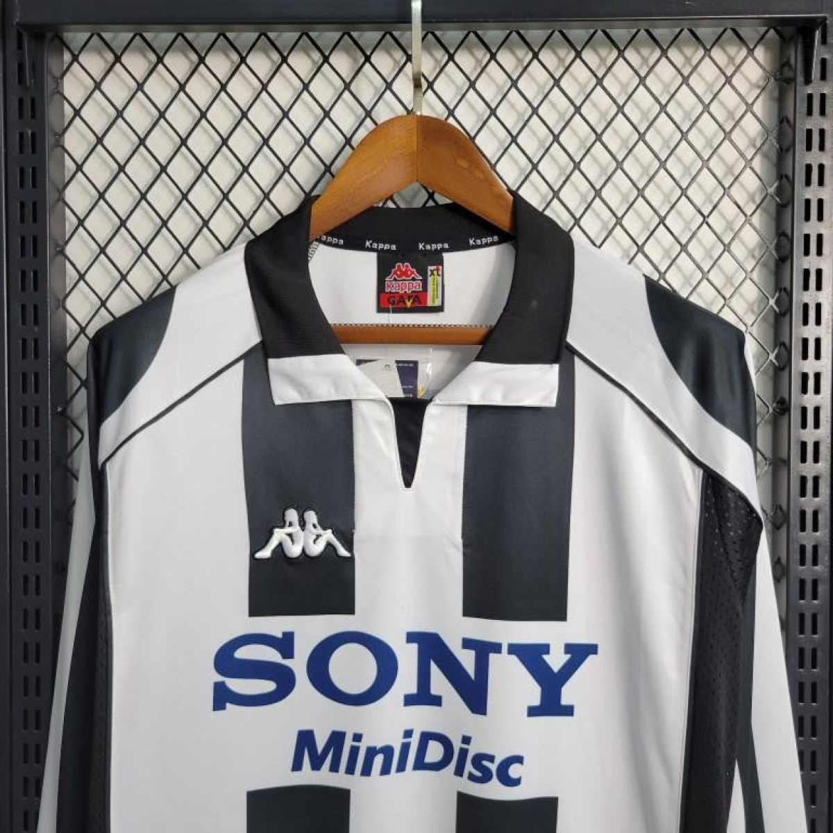 Retro Long Sleeve 1997-98 Juventus Home Jersey