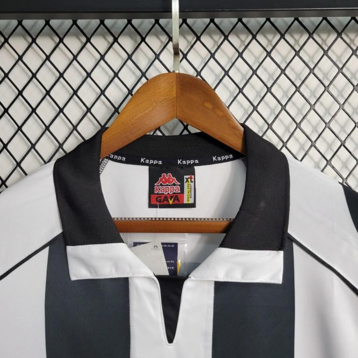 Retro Long Sleeve 1997-98 Juventus Home Jersey
