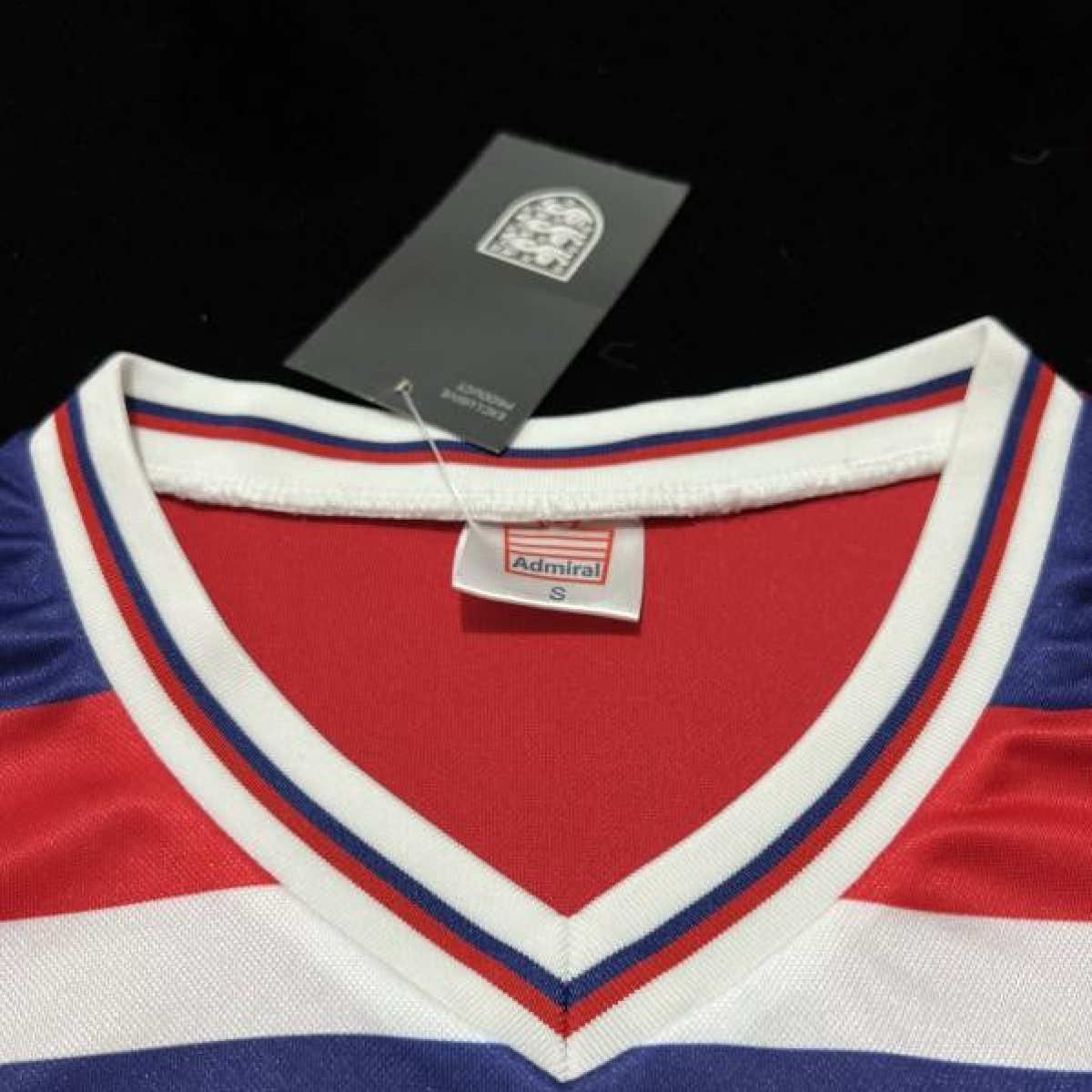 Retro 1982 England Away Soccer Jersey