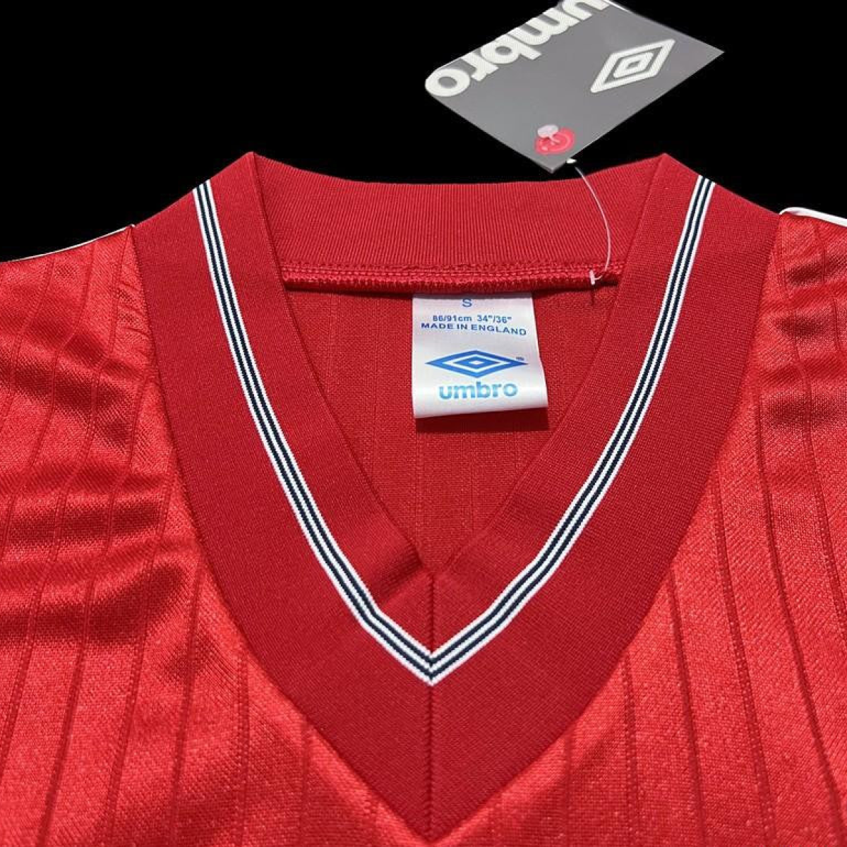 Retro 84/87 England Away Soccer Jersey