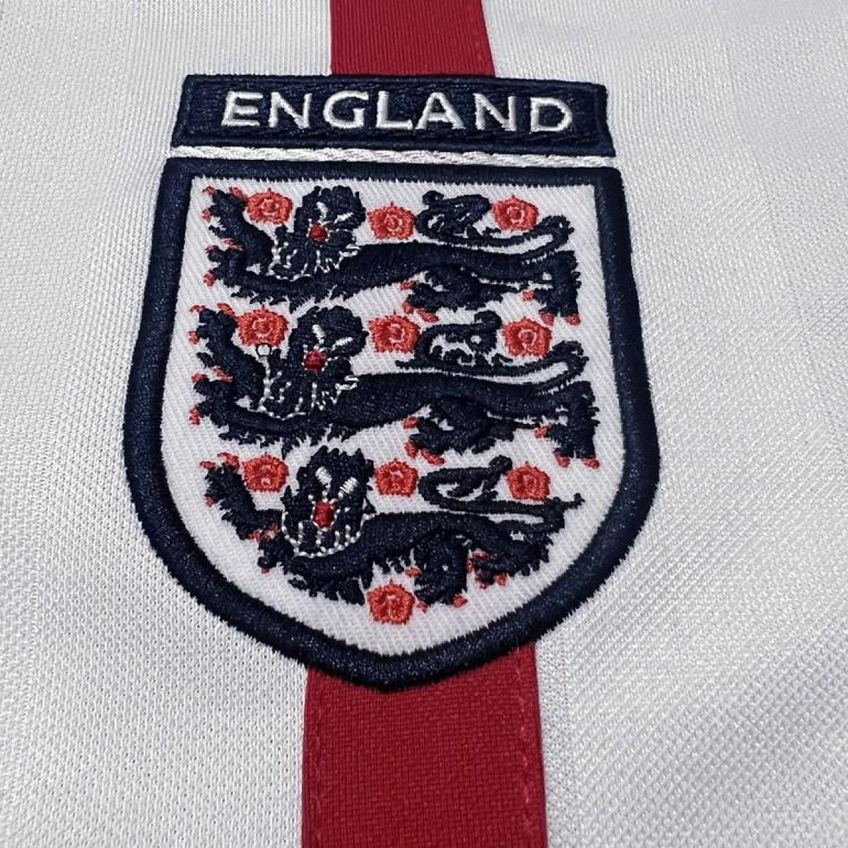 Retro 2002 England Home Soccer Jersey