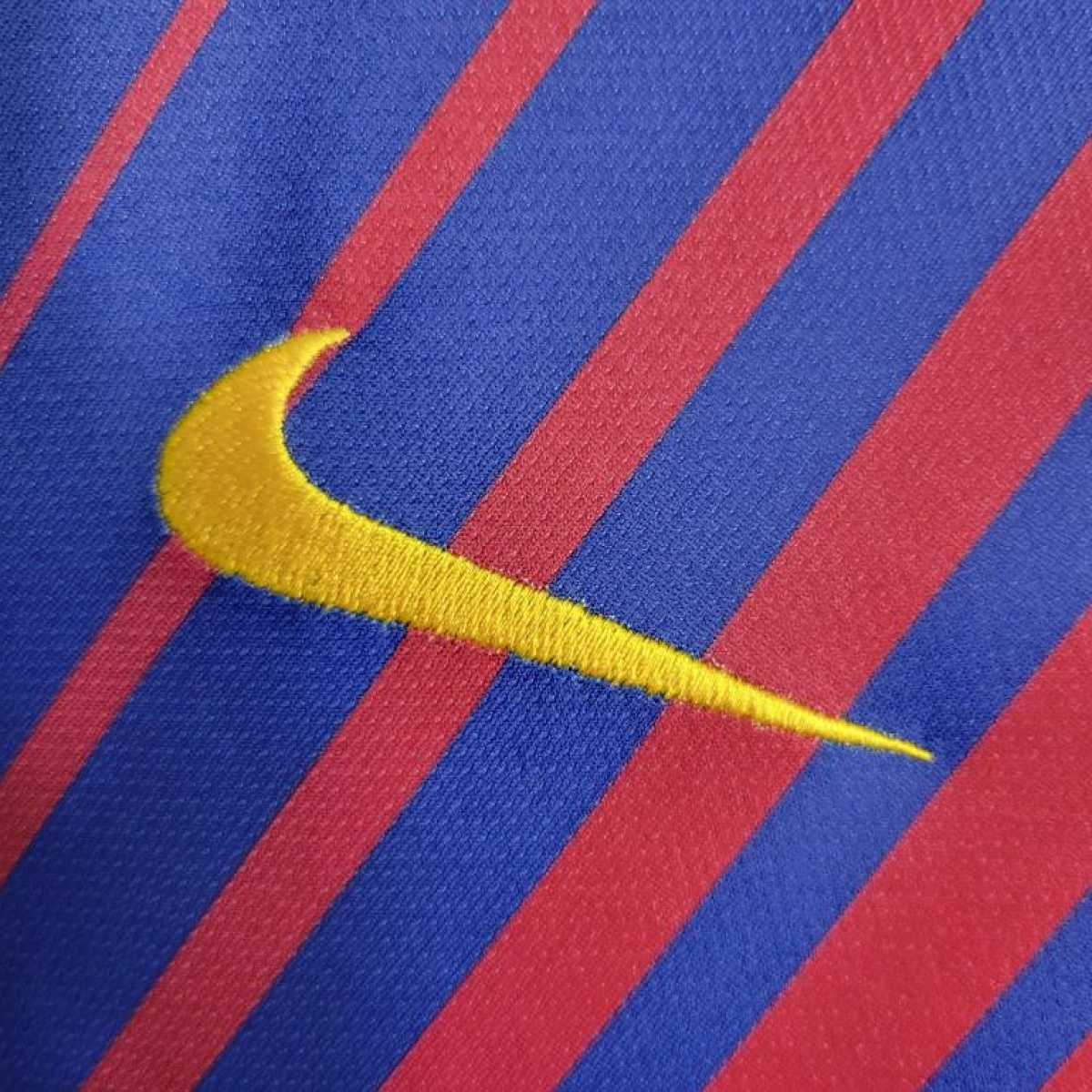 Retro 17-18 Barcelona Home Soccer Jersey